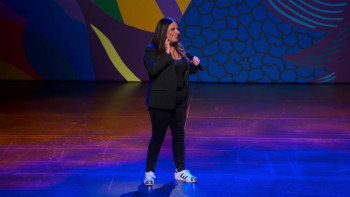 Cristela Alonzo: Middle Classy (2022) download